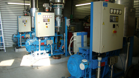 Zamenjava stare naprave za stisnjen zrak s kompresorsko postajo Kaeser pri čistilni napravi v Manchingu.
