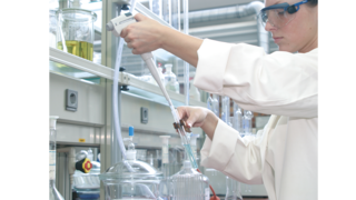 Industrijski batni kompresorji KAESER pri raziskavah in v znanosti.